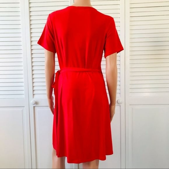 JULIE BROWN Red Marlina Short Sleeve Wrap Dress Size M (new with tags) Consign With Katie JULIE BROWN Red Marlina Short Sleeve Wrap Dress Size M (new with tags) Consign With Katie