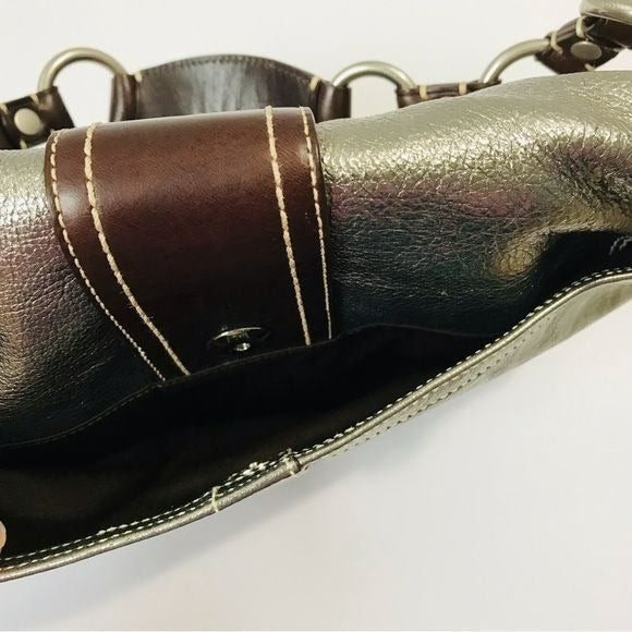 COACH Metallic Silver Flap Versatile Leather Handbag