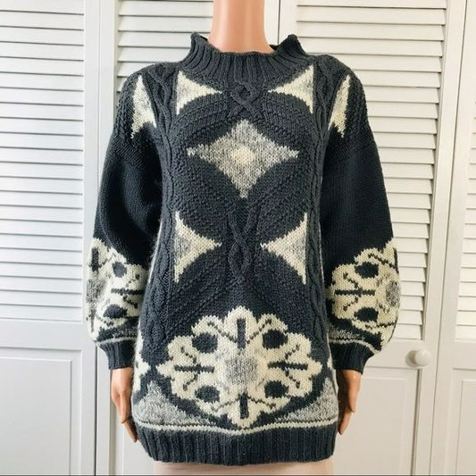 FORENZA Gray White Knit Sweater Size M