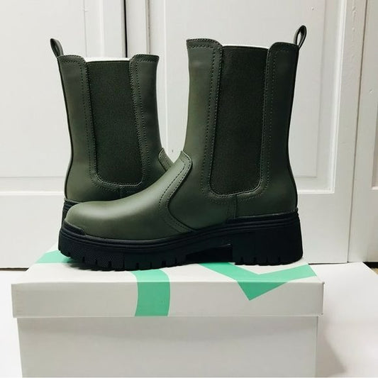 EMMSHU Winston Green Snow Boots Size 39