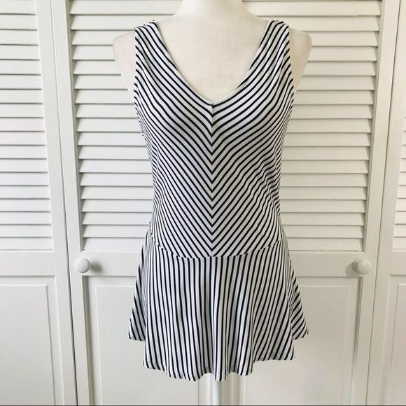 CABLE & GAUGE Black White Stripe Sleeveless Top Size M