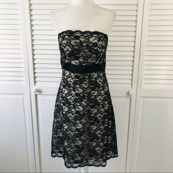 WHITE HOUSE BLACK MARKET Black Lace Dress