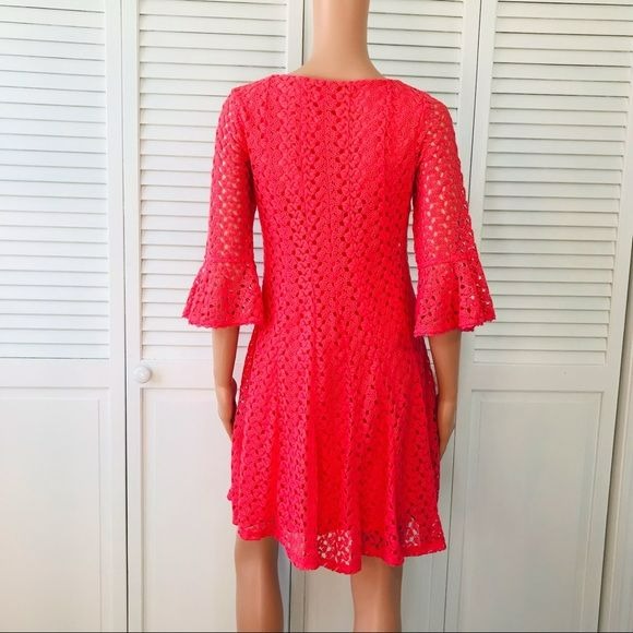 ROZ & ALI Coral Bell Sleeve Lace Dress Size 2