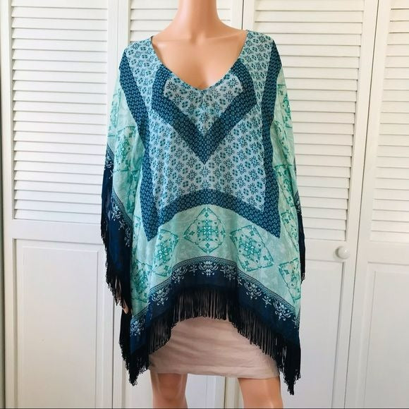 CHICO’S Blue V-Neck Semi Sheer Short Sleeve Fringe Poncho Blouse Size S/M