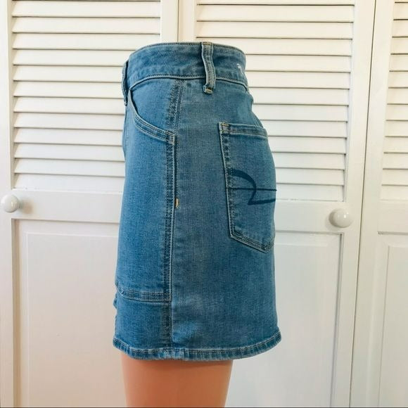 *NEW* AMERICAN EAGLE Blue Denim Skirt Size 8