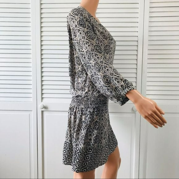 TOLANI Geometric Print V-Neck Silk Long Sleeve Mini Dress Size S