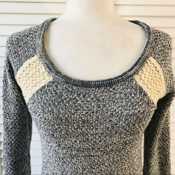 PINK ROSE Blue Cream Scoop Neck Sweater Size S