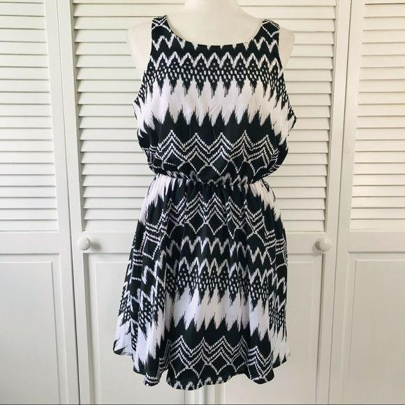 REWIND Black White Sleeveless Dress Size L