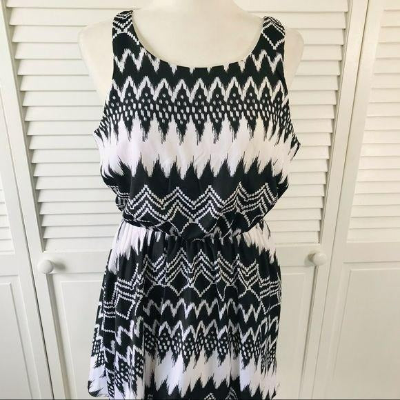 REWIND Black White Sleeveless Dress Size L