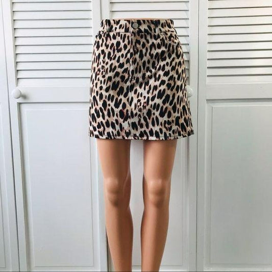 *NEW* MATERIAL GIRL Natural Leopard Print Skirt Size 11
