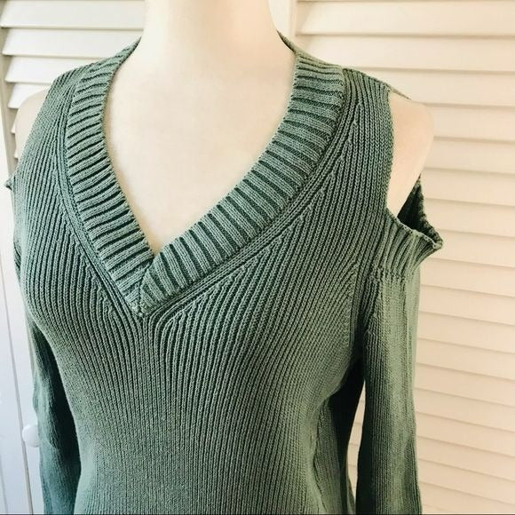 ROCK & REPUBLIC Green Cold Shoulder Sweater Size S