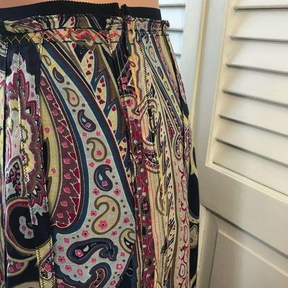 ELIE TAHARI Paisley Stitched Skirt Size 6