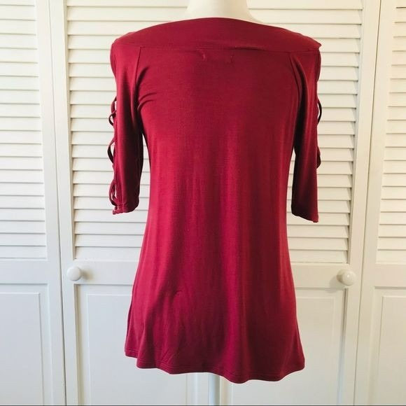 MAURICES Red Lattice Sleeve Shirt Size M