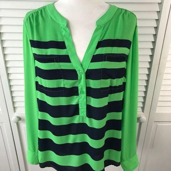 NEW YORK & COMPANY Green Striped V-Neck Blouse