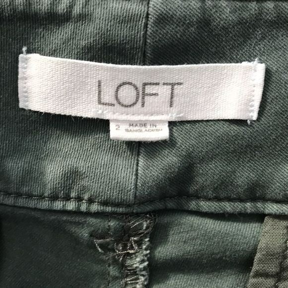 LOFT Green Shorts Size 2