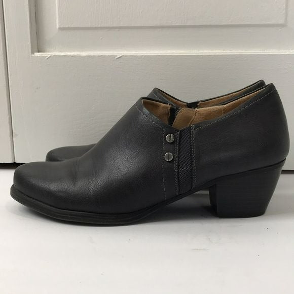 NATURALIZER Black Block Heel Ankle Booties Size 6.5M