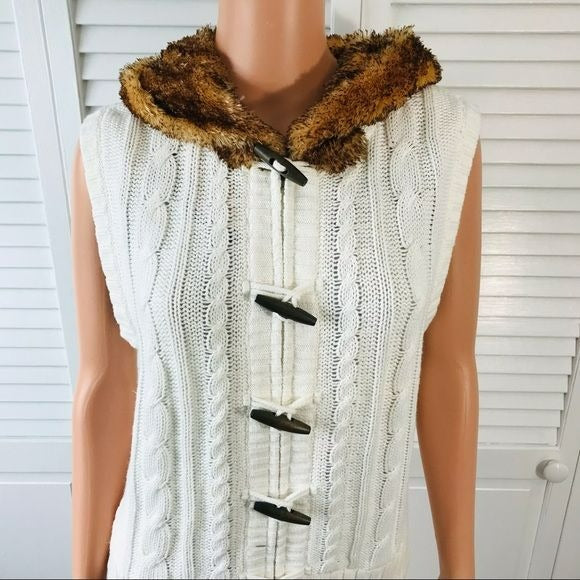 TIARA White Faux Fur Hood Knit Vest Size L