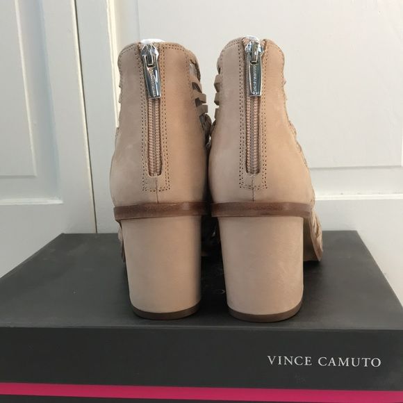 VINCE CAMUTO Beige Kestal Bohemian Cage Sandal Size 8.5M (new in box)