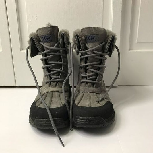 UGG Gray Black Adirondack Boots Size 6