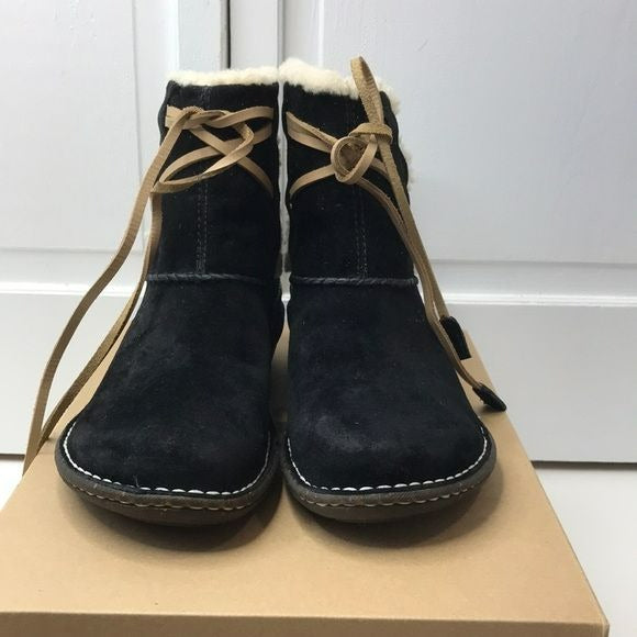 UGG Black Suede Moccasin Cove Boots Size 9 (new in box)