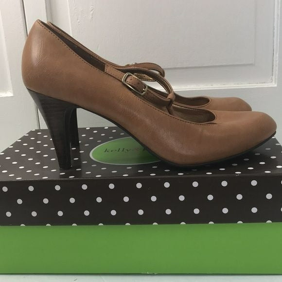 KELLY & KATIE Tan KK Brenda Heels Size 8.5