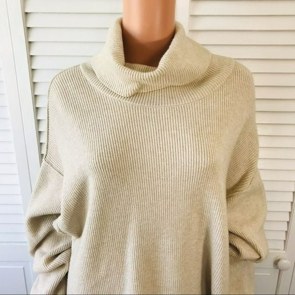 FREE PEOPLE Ivory Knit Turtleneck Sweater Size M