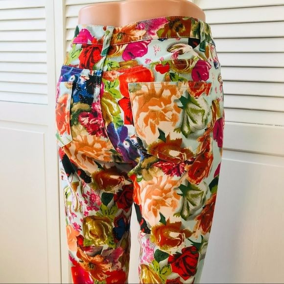 ALBERTO MAKALI Multicolor Floral Pants Size 8