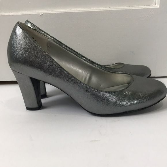 LAURA ASHLEY Silver Chunky Heel Pumps Size 6.5M