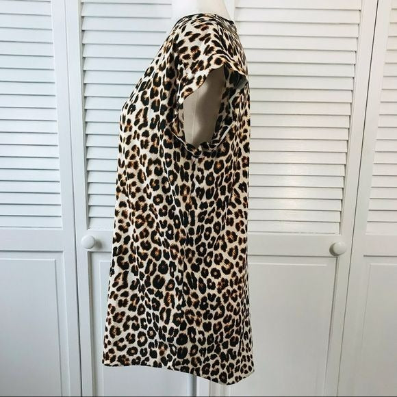 EXPRESS Ivory Cheetah Print V-Neck Short Sleeve Blouse Size L