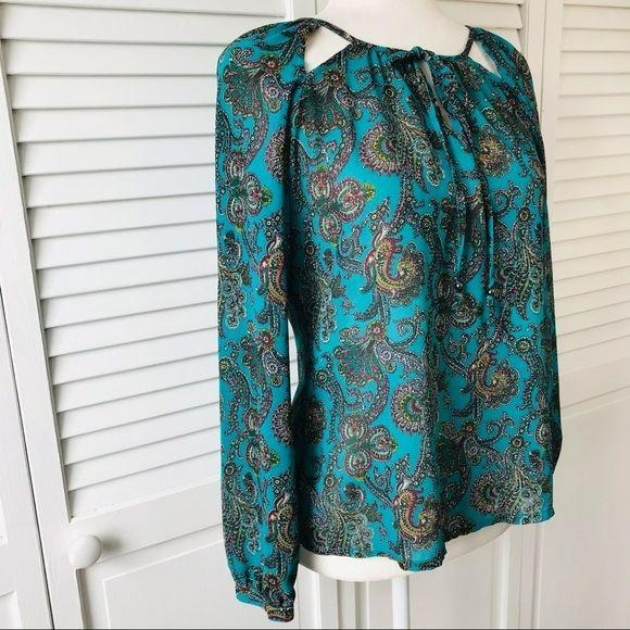 ROSE & OLIVE Green Lightweight Blouse Size XS