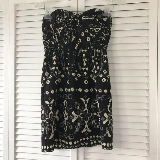 CYNTHIA VINCENT Ikat Print Black Strapless Dress Size 2