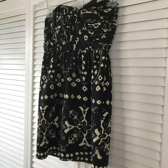 CYNTHIA VINCENT Ikat Print Black Strapless Dress Size 2