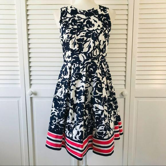 LIZ CLAIBORNE Sleeveless Pleated Dress Size 4