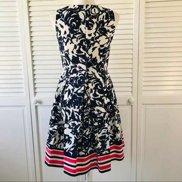 LIZ CLAIBORNE Sleeveless Pleated Dress Size 4