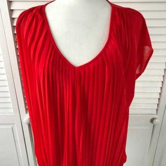 *NEW* COLDWATER CREEK Red Crystal Pleated Top Size L